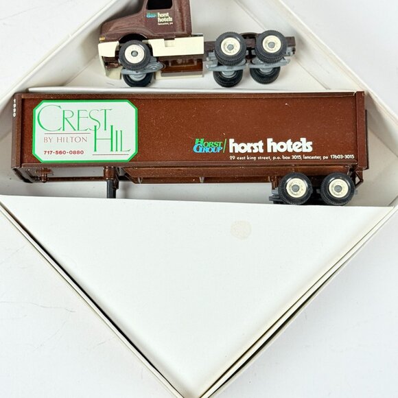 Winross 1990's Diecast Truck 1:64 Scale Horst Hotels Crest Hill Hilton Promo - Picture 3 of 9